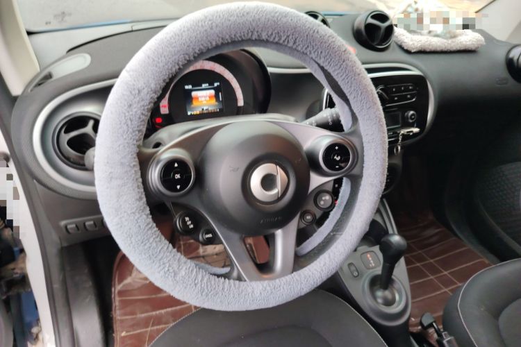 Used smart fortwo 2019 0.9T 66kW Hardtop Wind Power Edition China VI
