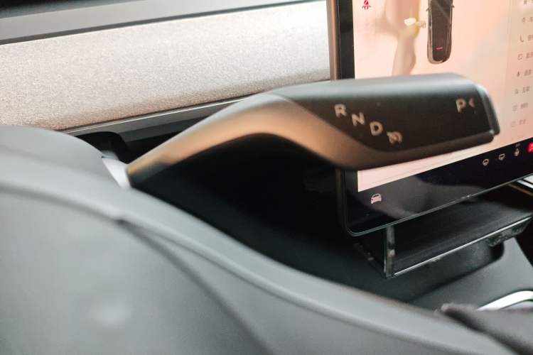 Used Tesla Model Y 2024 Rear-Wheel-Drive Version Gear Lever