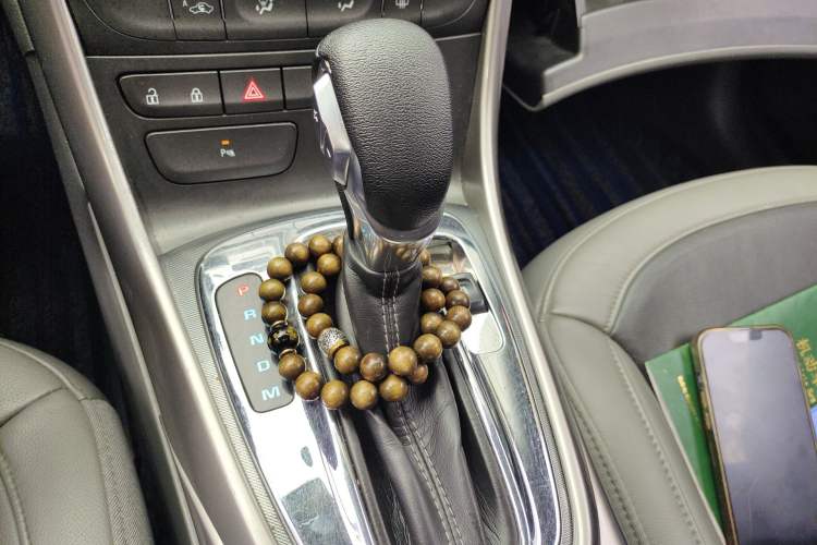 Used Chevrolet Malibu 2013 2.0L Automatic Luxury Edition Gear Lever