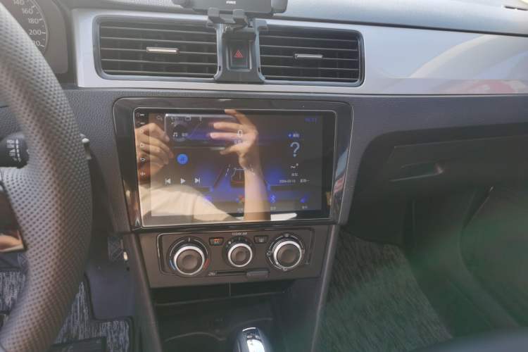 Used Volkswagen Santana 2015 Haval H6 1.6L Automatic Luxury Model