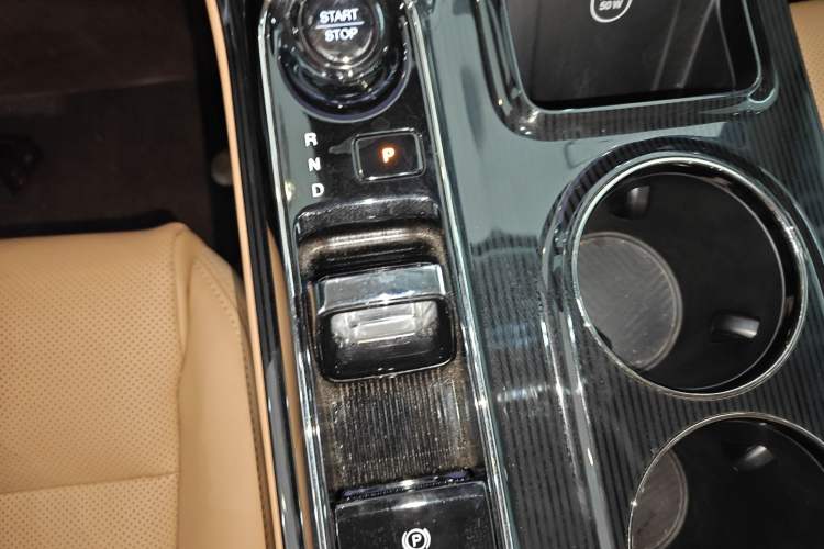 Used GAC Trumpchi E8 New Energy 2024 150km MAX+ Gear Lever