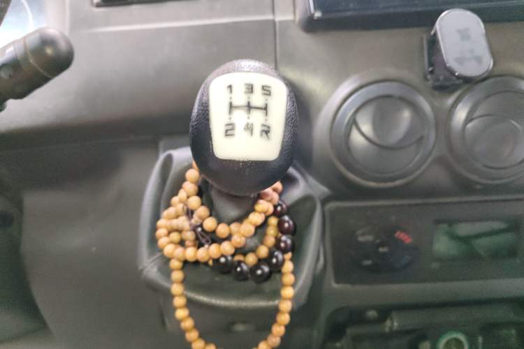 Used Iveco Power Daily 2017 2.5T Deluxe A37 High-Roof 6-7 Seater Bus 47Z5
