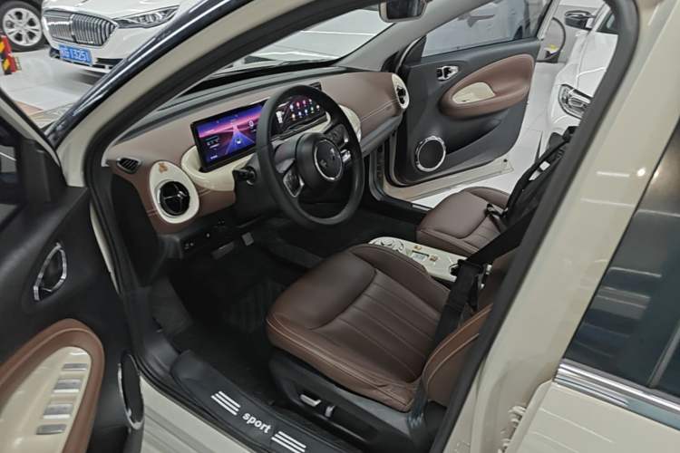Used Wuling Bingo 2023 333 km Lingxi Connected+ Version
