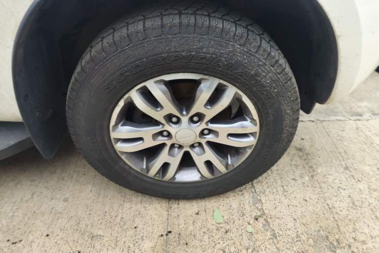 Used Ford Everest 2017 2.0T Gasoline Automatic 4x4 Luxury Edition 7 Seats