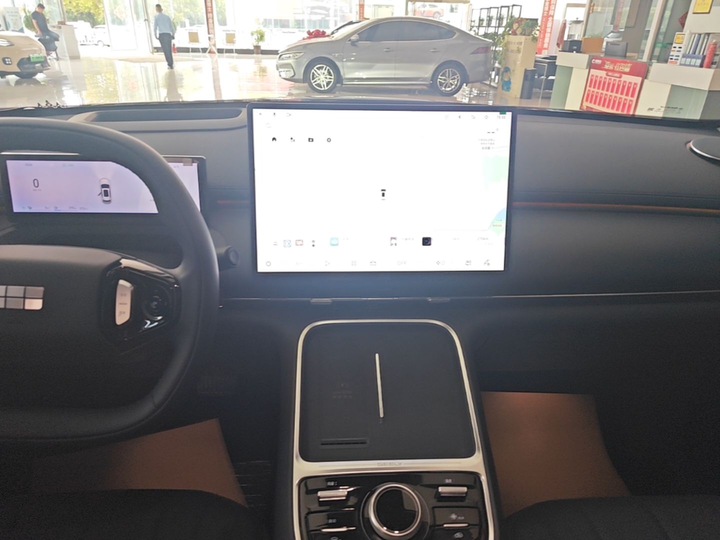 Geely Galaxy Xingjian 7 EM-i 2026 Model 135km Starship Version — снимка 15
