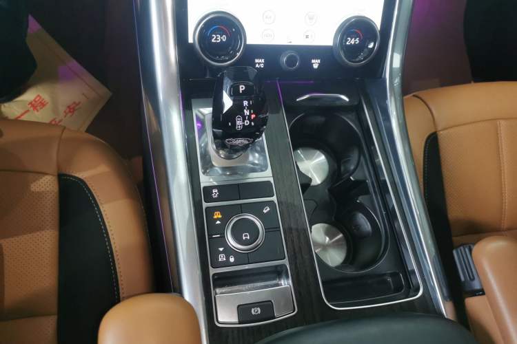 Used Land Rover Range Sport 2022 3.0 L6 YAO Black Edition
