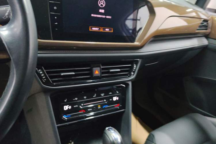 Used Volkswagen Tharu 2021 280TSI Two-Wheel-Drive Luxury Plus Edition
