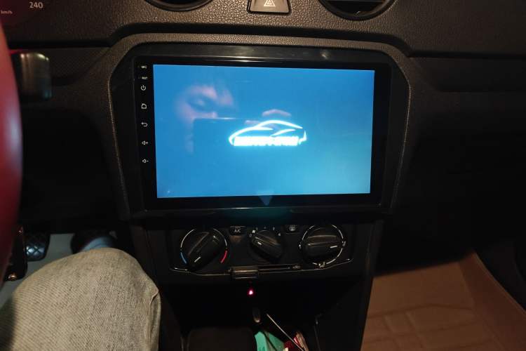 Used Volkswagen Jetta 2015 1.4L Manual Fashion Model