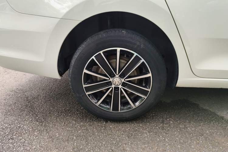 Used Volkswagen Santana 2019 1.5L Automatic Fashion Edition China VI Right Rear Wheel Hub
