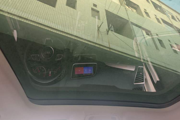 Used Audi Q5 2017 Plus 40 TFSI Technology Model