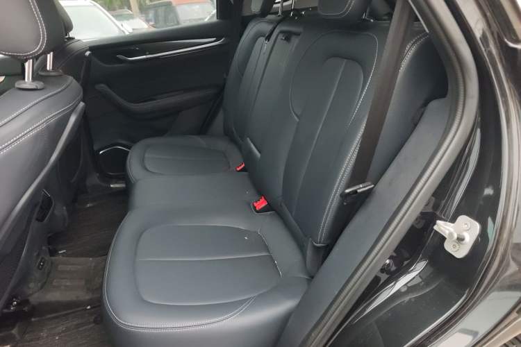 Used Brilliance V7 2018 280T DCT Luxury Model 5 Seats Left Rear Seat