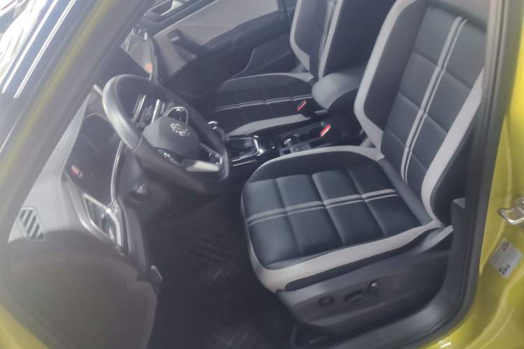 Used Volkswagen T-ROC 2023 300TSI DSG Two-Wheel Drive Starlight Edition Left Front Seat