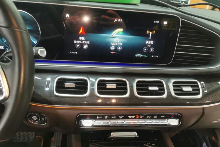 Used Mercedes-Benz GLE 2023 GLE 350 4MATIC Stylish Model Audio And AC Panel