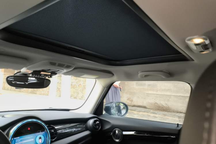 Used MINI 2022 1.5T COOPER Artist Five-Door Edition Headliner