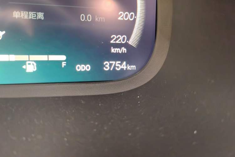 Used Toyota RAV4 2024 Dual-Motor 2.5L E-CVT Two-Wheel Drive Elite Plus Edition Odometer Close Up