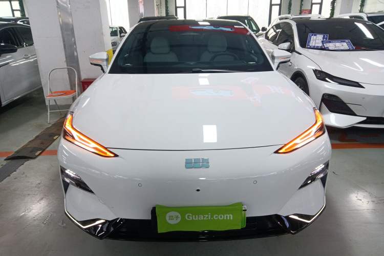 Used Geely Galaxy E8 2025 700 km Long-Range Intelligent Driving Version