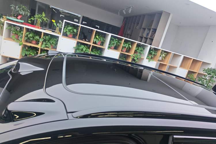 Used Nio ES8 2023 100kWh Signature Edition
