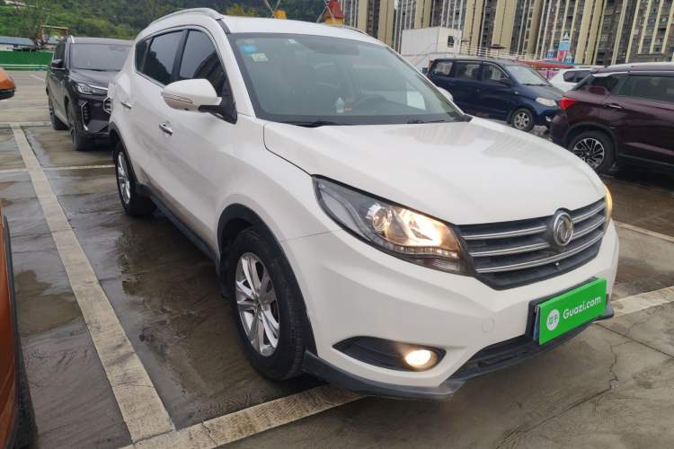 Used Dongfeng Fengon 580 2016 1.8L Manual Comfort Model Front Right 45 Deg