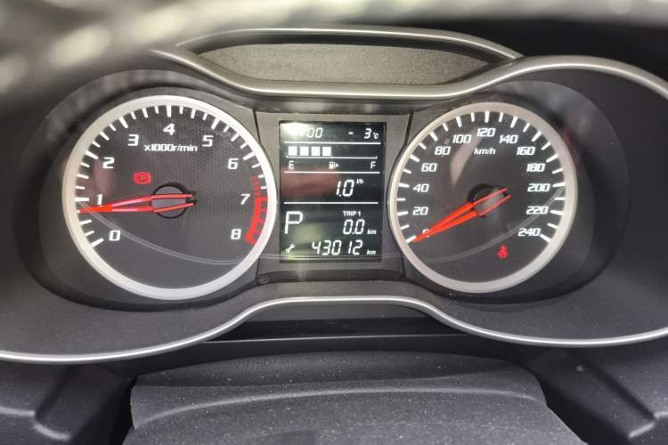 Used Bestune X40 2019 1.6L Automatic Luxury Version China V Emission Standard