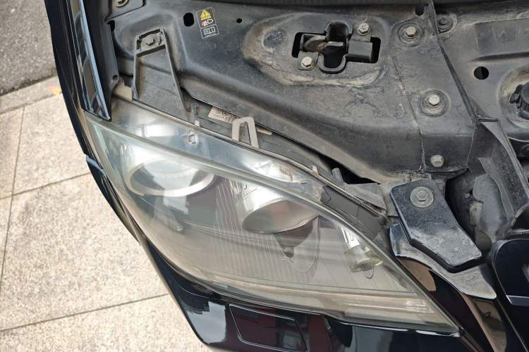 Used Mercedes-Benz M-Class AMG 2011 AMG ML 63 Right Front Headlight