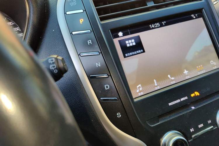 Used Lincoln MKC 2018 2.0T Two-Wheel Drive Deluxe Edition