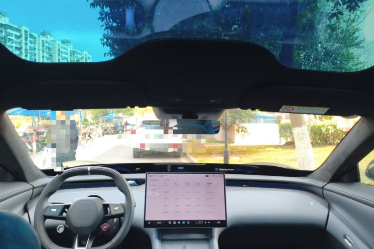 Used Xiaomi Auto YU7 2025 Ultra-Long Range High-Performance All-Wheel-Drive Max Edition