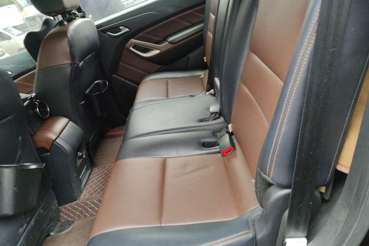 Used JMC Yusheng S350 2016 2.0T Automatic All-Wheel Drive Gasoline Luxury Edition 5 Seats