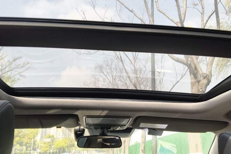 Used Honda CR-V 2021 240TURBO CVT Two-Wheel Drive Urban Edition Headliner