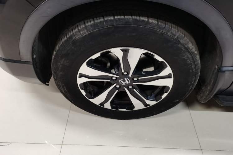 Used Honda CR-V 2017 240TURBO CVT Front-Wheel Drive Fashion Edition
