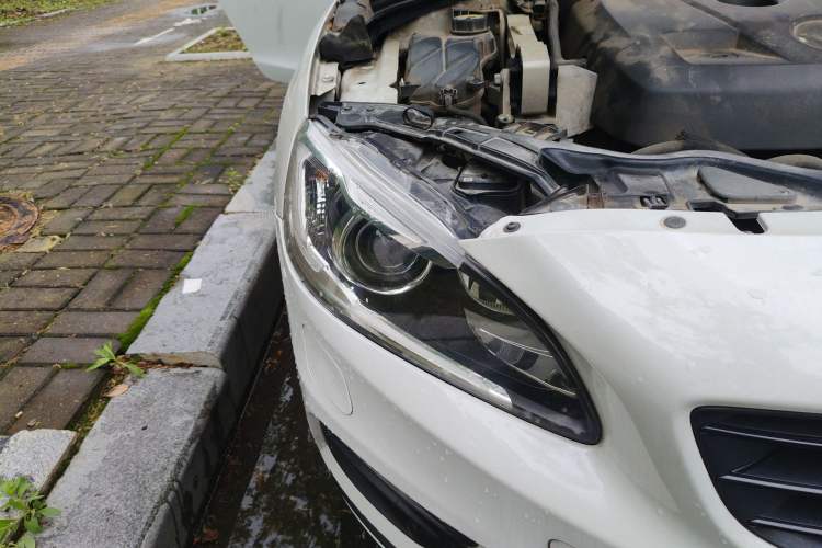 Used Volvo S60 2015 T5 Personalized Sport Edition Right Front Headlight