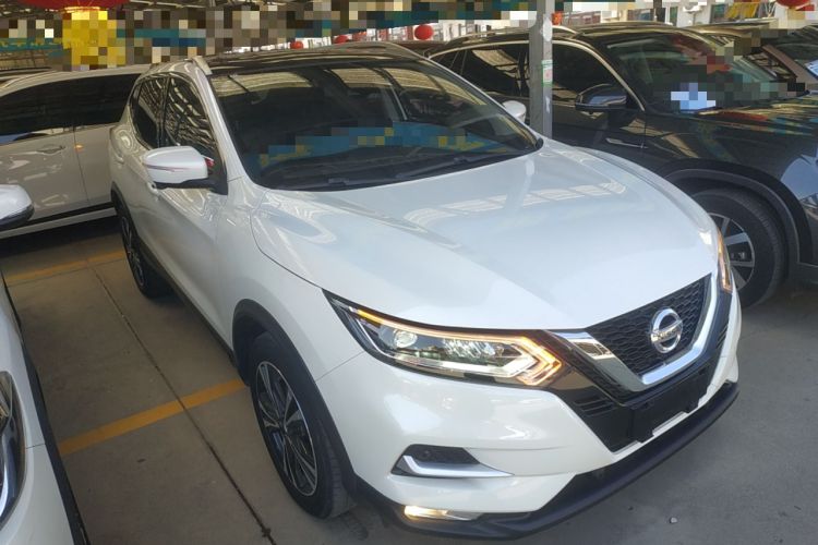 Used Nissan Qashqai 2022 2.0L CVT XV Premier Luxury Edition Front Right 45 Deg