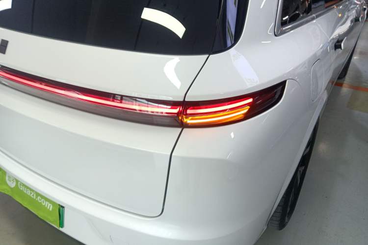 Used Li Auto L7 2023 Pro Model Exterior 3