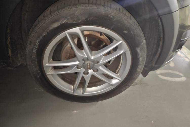 Used Audi Q5 2017 Plus 40 TFSI Technology Model
