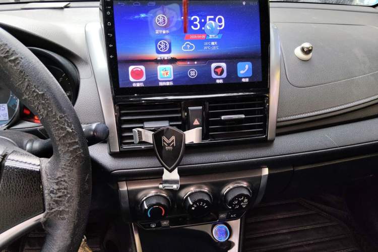 Used Toyota YARiS L Zhi Xuan 2015 1.5E Automatic Charm Edition
