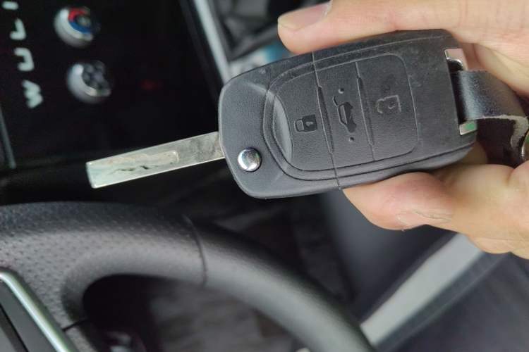 Used Wuling Zhengcheng 2021 1.5T Manual Luxury Version Interior 1