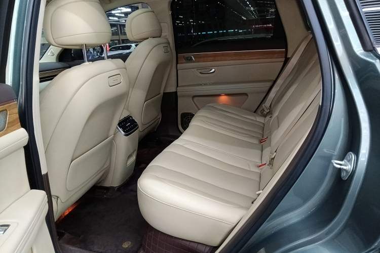 Used Hima AITO M7 2024 1.5T Intelligent Driving 4WD Max Edition 5 Seats