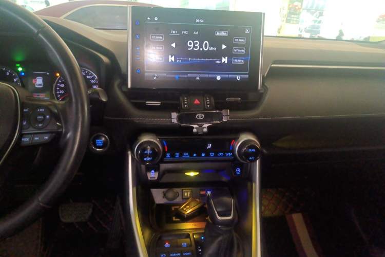 Used Toyota Wildlander 2021 2.0L CVT 4x4 Luxury Edition