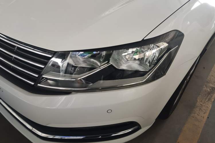 Used Volkswagen Lavida 2017 1.6L Manual Comfort Edition