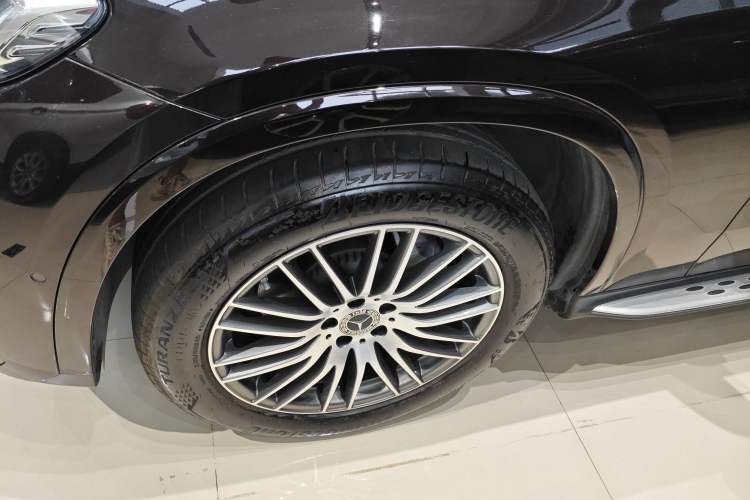 Used Mercedes-Benz GLC 2023 GLC 300 L 4MATIC Dynamic 7-Seater
