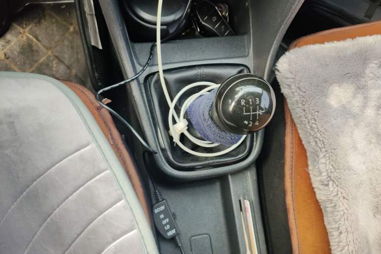 Used Volkswagen Santana 2015 1.6L Manual Fashion Edition Gear Lever