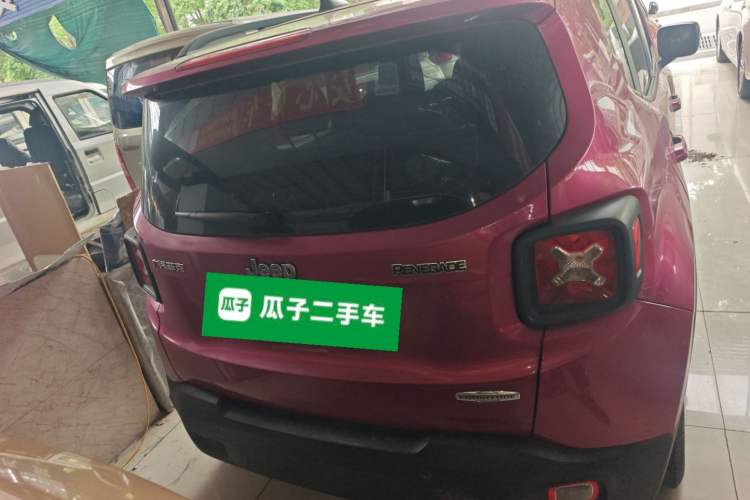 Used Jeep Renegade 2018 Connected Large Screen Version 180T Automatic High-Energy Edition Rear