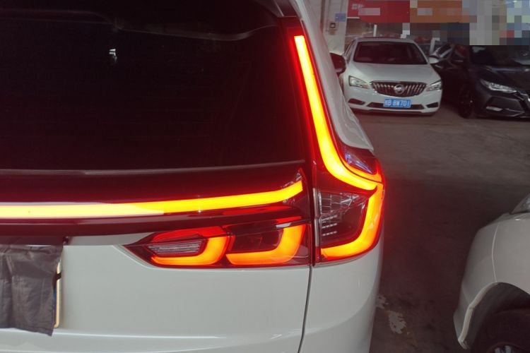 Used Honda CR-V 2023 240TURBO Two-Wheel Drive Deluxe Edition 7 Seats