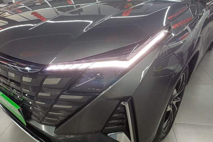 Used Changan UNI-Z New Energy 2024 Blue Whale Smart Electric iDD 125km Excellence Model