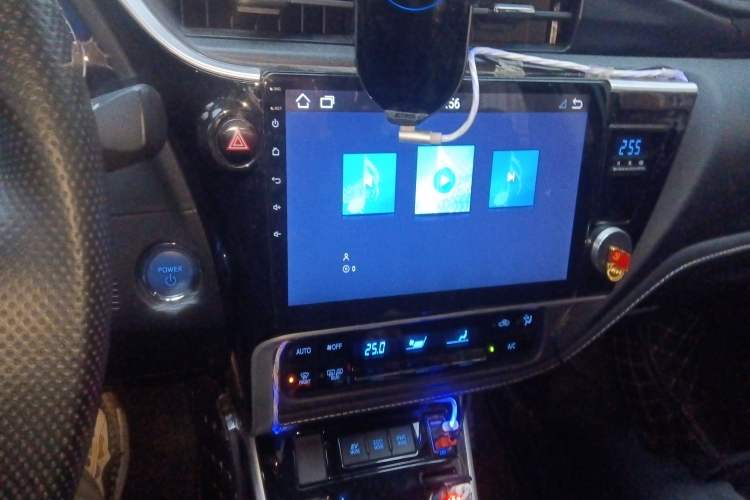 Used Toyota Corolla 2018 Dual-Engine 1.8L E-CVT Smart Edition
