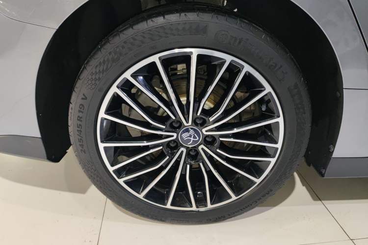 Used BYD Han 2022 DM-i 121KM Luxury Model