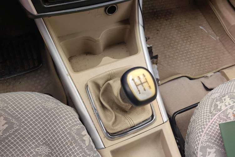 Used BAIC E Series 2012 Hatchback 1.5L Manual Leshang Version