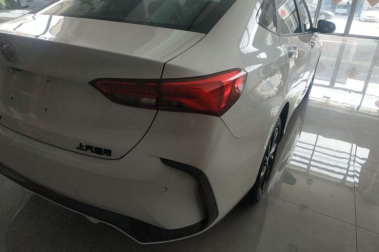 Used Buick Verano 2023 Pro GS Hunter Wind Edition Right Rear Taillight