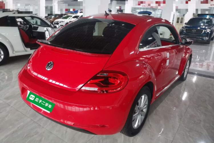 Used Volkswagen Beetle 2015 180TSI model
