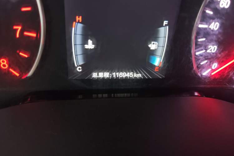 Used BYD Song MAX 2019 1.5T Automatic Smart Connect Ruiyi Sunroof Model 7 Seats China VI Standard