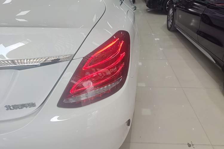 Used Mercedes-Benz C-Class 2018 C 180 L Fashion Edition Sport Version
